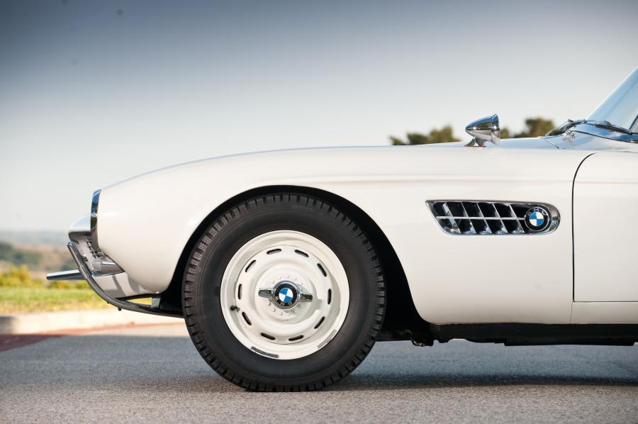 Детали экстерьера BMW 507 (Series II) 1957 года  (фото 19 из 177)